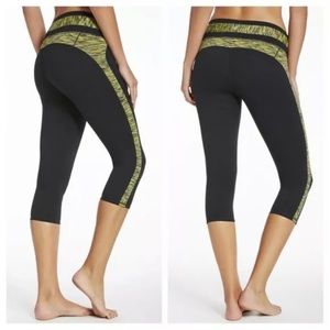 Fabletics Camacan Capri Leggings Black Yellow